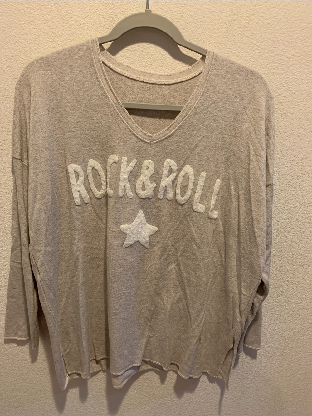 Rock & Roll Star Graphic V-Neck Sweater/Top in Heather Gray
